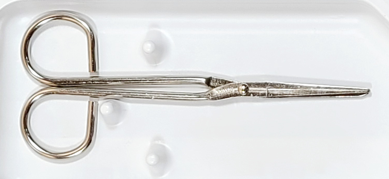General Purpose Scissors, 5.5" Sharp/Blunt Surgical Scissors, Sterile