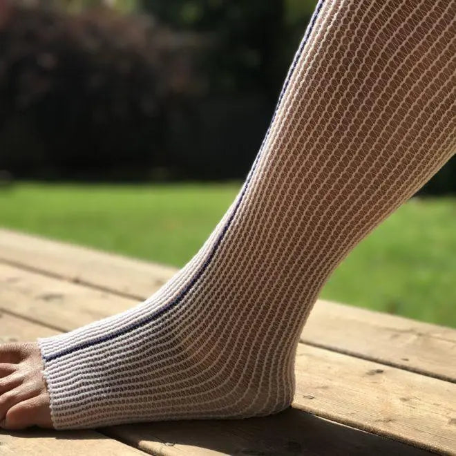 CD CA600001 PR/1 EDEMAWEAR LYMPHEDEMA STOCKINET SMALL MAX LIMB CIRCUMFERENCE 45CM (18") LENGTH 55CM (22") FOOT TO KNEE OR WRIST TO SHOULDER, NAVY STRIPE, LONGITUDINAL COMPRESSION, LATEX-FREE