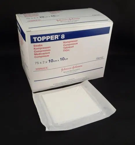 JNJ TS8102 (CS16) BX/150 TOPPER® 8 SWABS (4 PLY, STERILE) 10CM X 10CM