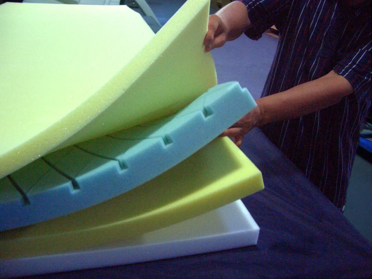 Gravity 9 Long Term Care Pressure Redistribution Mattress - Home Health Store Inc