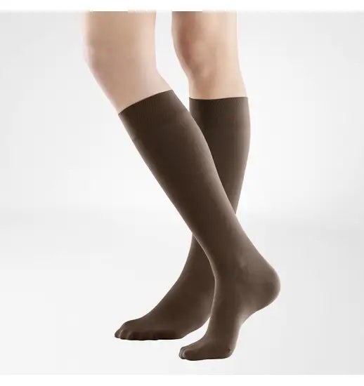 Bauerfeind VenoTrain Soft Compression Stockings Knee-High 20-30mmHg