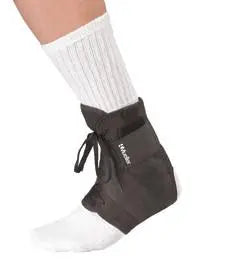 MSM 41770 EA/1 MUELLER SOFT ANKLE BRACE WITH STRAPS BLACK X-SMALL